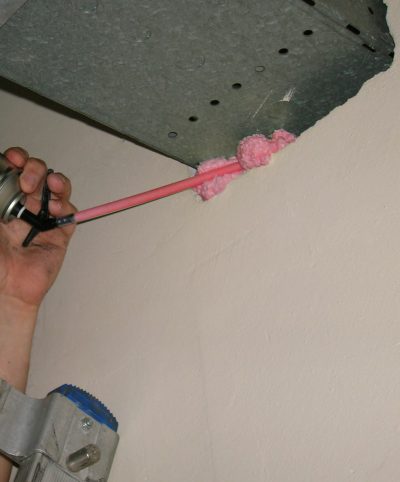 Mousse PU résistante au feu pour le calfeutrage des joints dans les murs coupe-feu